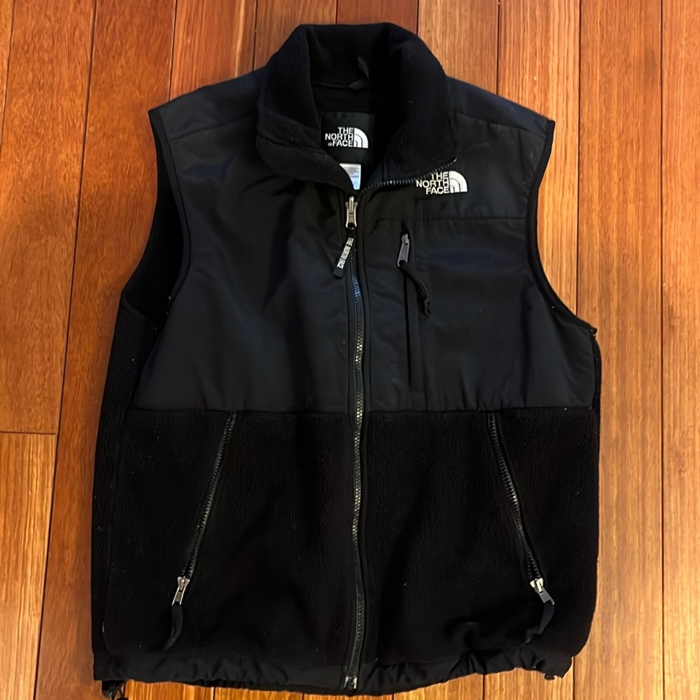 North Face Black Vest (M)